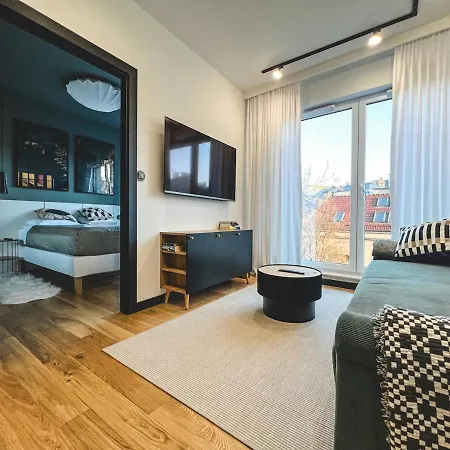 Stylish Asylum Quality, Quiet, Great Location Apartment Krakow