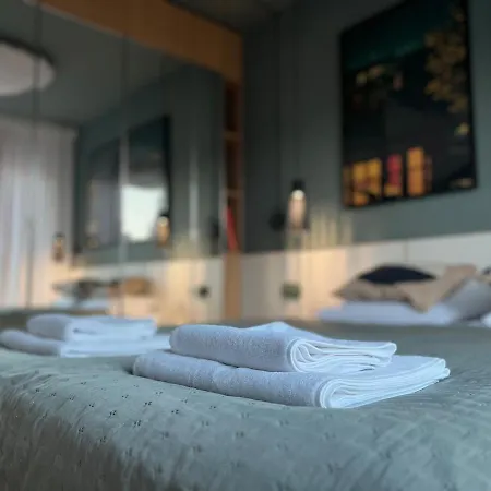 Stylish Asylum Quality, Quiet, Great Location * Krakow