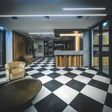 Stylish Asylum Quality, Quiet, Great Location Krakow