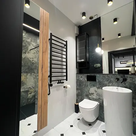 Appartement Stylish Asylum Quality, Quiet, Great Location *
